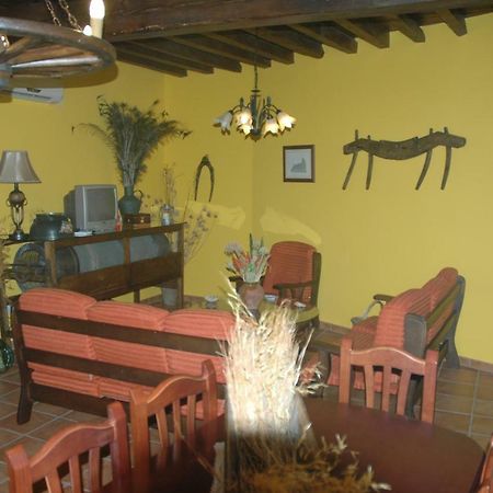 Villar del Pedroso Casa Rural El Pedroso מראה חיצוני תמונה