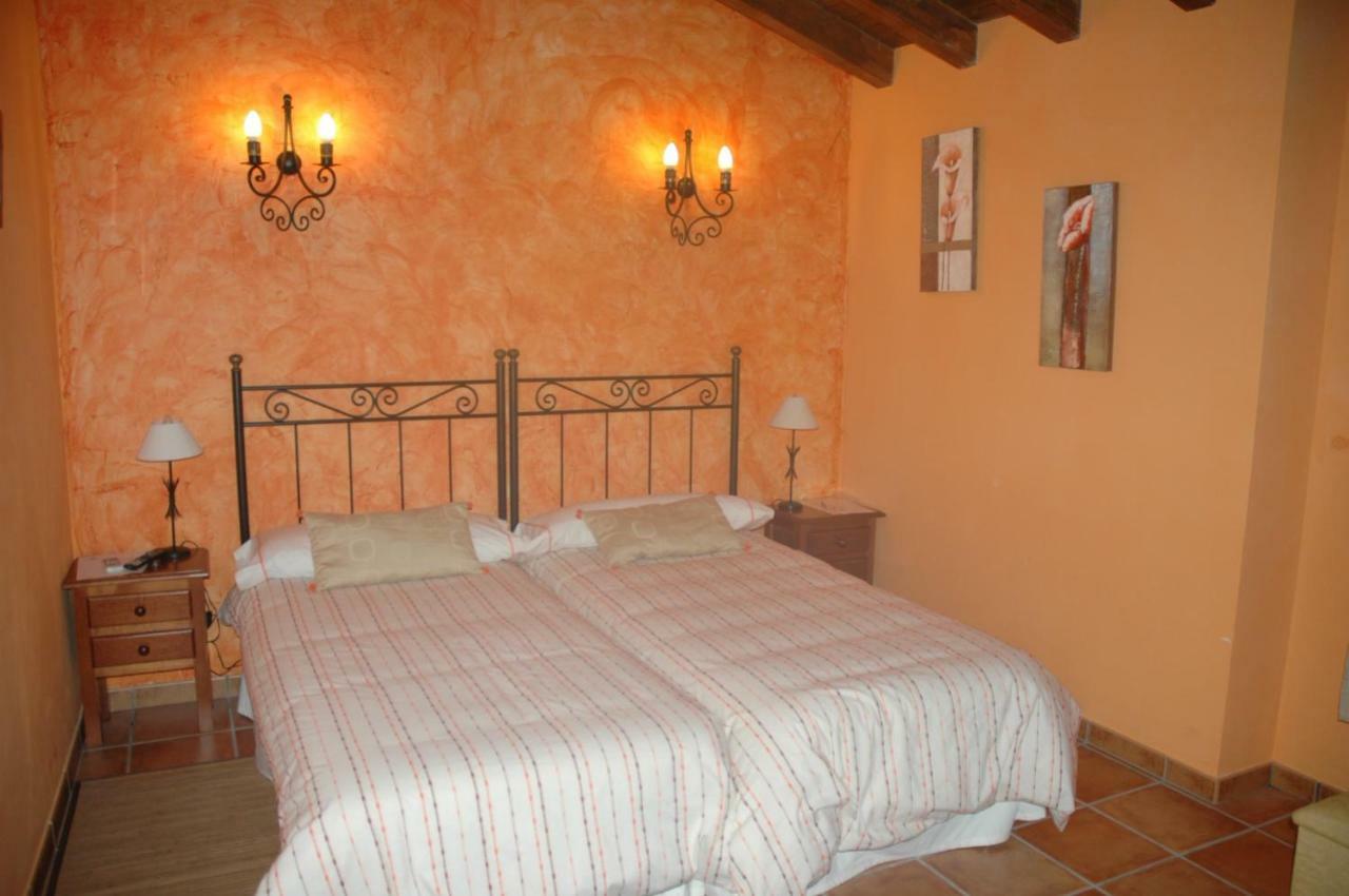 Villar del Pedroso Casa Rural El Pedroso מראה חיצוני תמונה