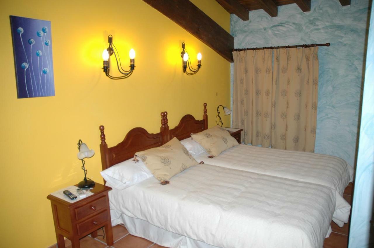 Villar del Pedroso Casa Rural El Pedroso מראה חיצוני תמונה